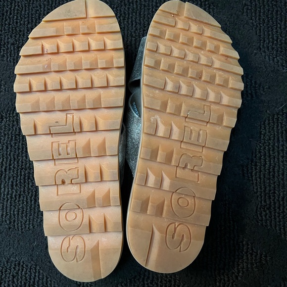 Sorel gold sandals - Picture 9 of 12